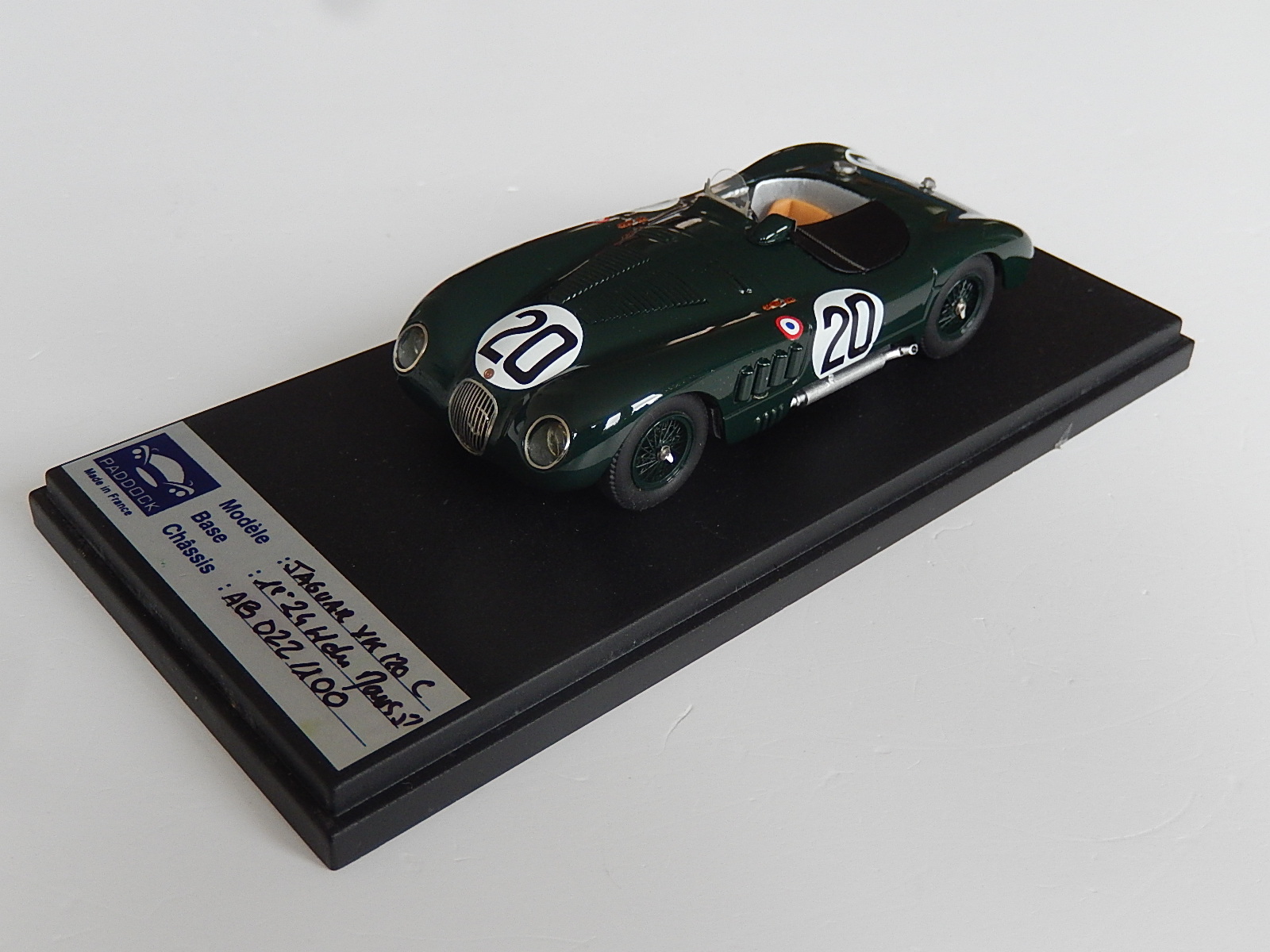Paddock : Jaguar type C Winner le mans 1951 --> RESERVED
